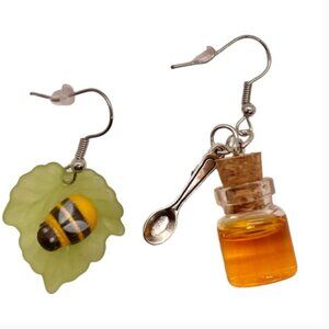 ⭐️❤️ FREE Bee Bug Honey Spoon Chic Drop Hipster Art Artsy Hippie Insect Earrings